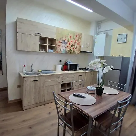 Onix Building D25-03 Apartamento *